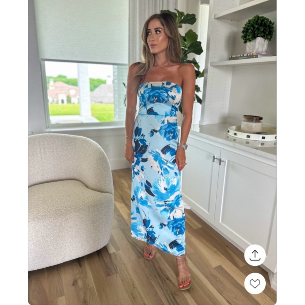 Abercrombie & Fitch Strapless Blue Floral Maxi Dress